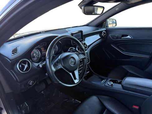 Used 2014 Mercedes-Benz CLA 250 image 9