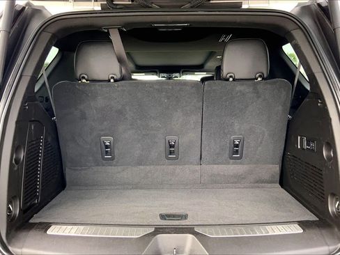 Used 2021 Chevrolet Tahoe High Country RWD image 34