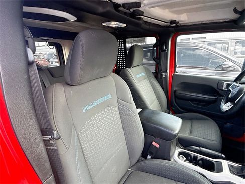 Used 2021 Jeep Wrangler Unlimited Islander image 28