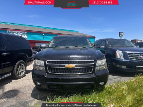 Used 2013 Chevrolet Suburban LT AWD/4WD image 2