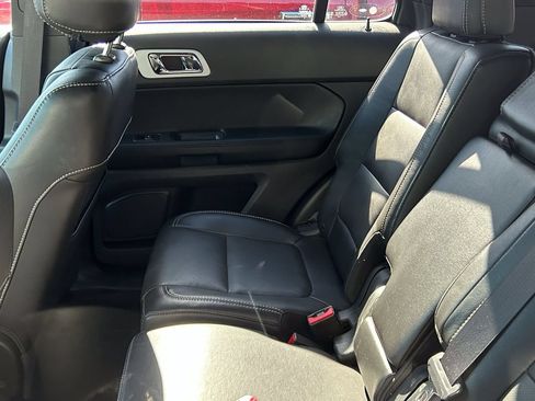 Used 2015 Ford Explorer Sport w/ Equipment Group 401A AWD/4WD image 11