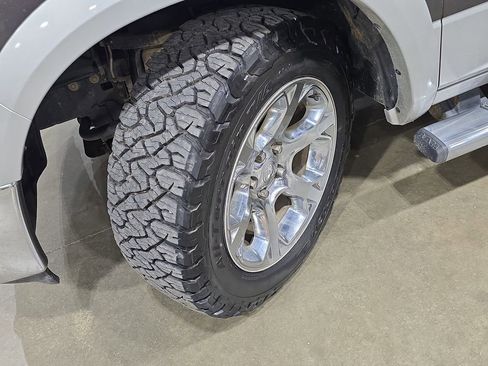 Used 2015 RAM 1500 Laramie w/ Convenience Group image 31