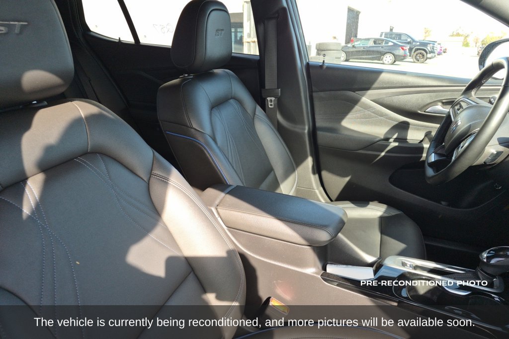 Used 2024 Buick Envista Sport Touring w/ Convenience I Package FWD image 15