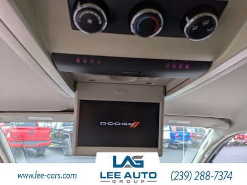 Used 2013 Dodge Grand Caravan SXT w/ Entertainment Group 1 FWD image 13