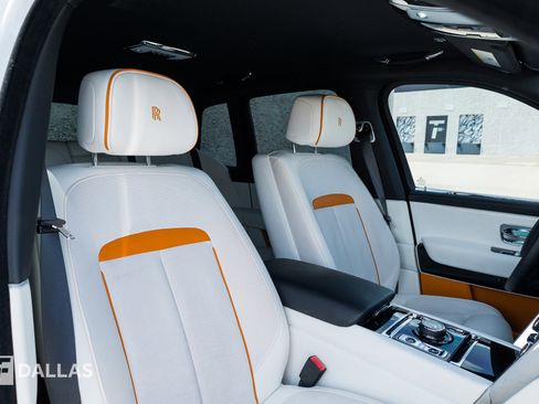Used 2022 Rolls-Royce Cullinan AWD/4WD image 43