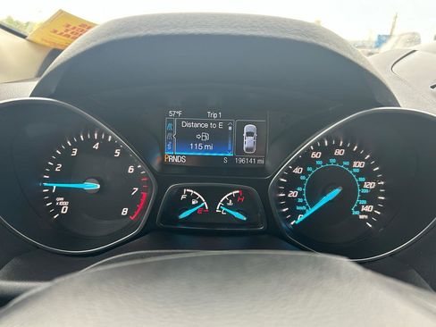 Used 2015 Ford Escape Titanium w/ Equipment Group 301A AWD/4WD image 22