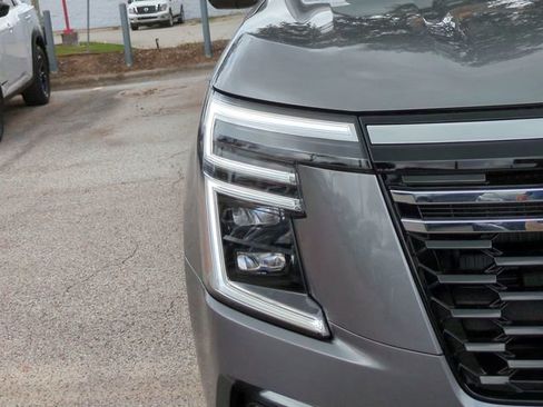 New 2026 Nissan Armada SL w/ Captain's Chari Seat Package AWD/4WD image 9
