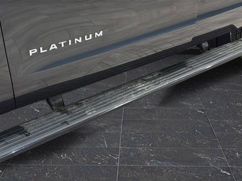 Used 2025 Ford Expedition Platinum image 37