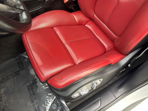 Used 2023 Porsche Macan AWD/4WD image 27