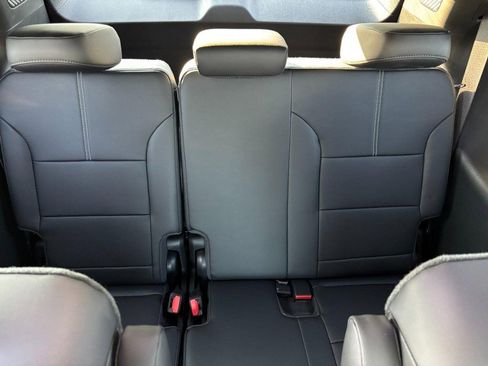 New 2026 GMC Acadia Elevation w/ Elevation Premium Package image 8