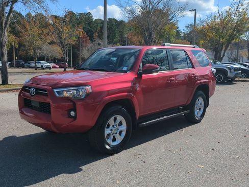Certified 2024 Toyota 4Runner SR5 Premium image 1