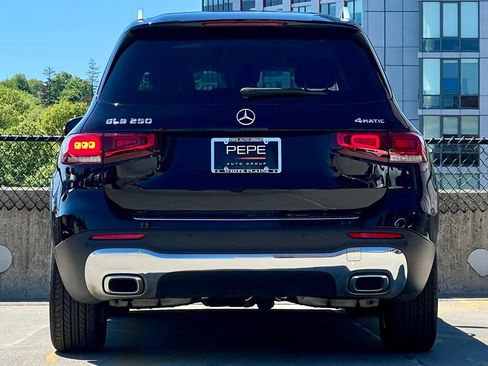 Certified 2023 Mercedes-Benz GLB 250 4MATIC image 7