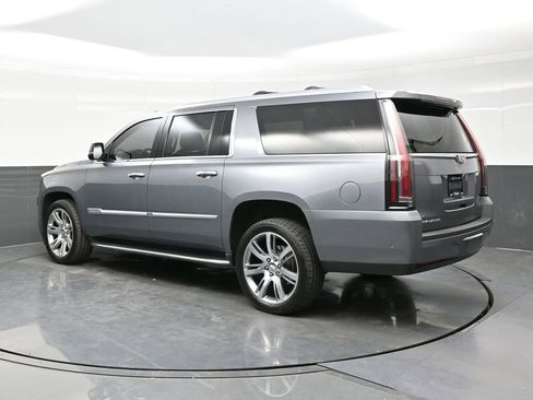 Used 2020 Cadillac Escalade ESV Luxury image 7