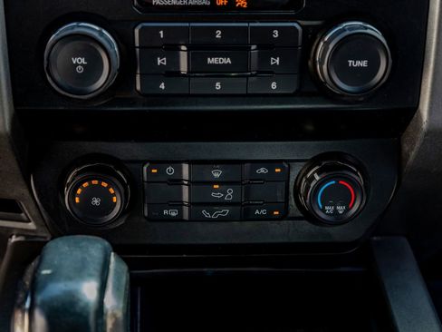 Used 2020 Ford F150 Raptor image 25