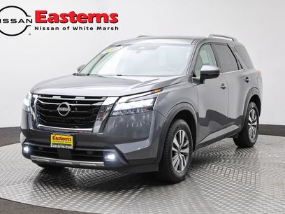 Used 2022 Nissan Pathfinder SL