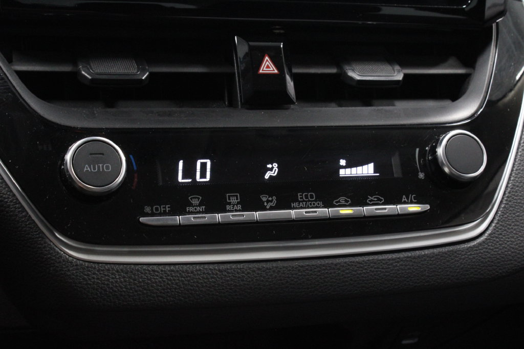 Used 2024 Toyota Corolla LE FWD image 22