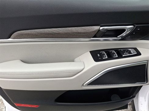 Used 2022 Kia Telluride SX w/ SX Prestige Package image 14