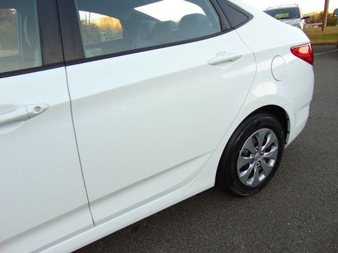 Used 2017 Hyundai Accent SE image 30