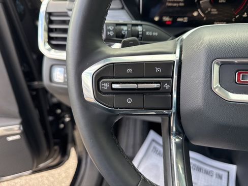 Used 2024 GMC Acadia Elevation image 29