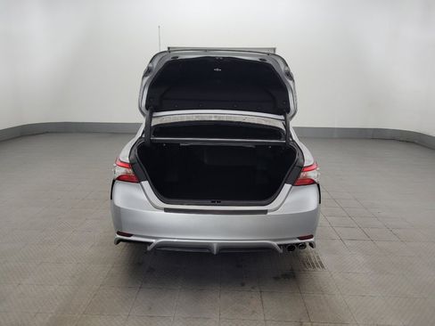 Used 2018 Toyota Camry SE FWD image 29