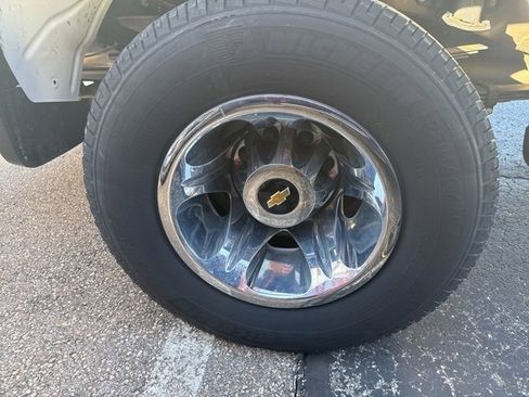 Used 2021 Chevrolet Silverado 3500 LT w/ All Star Edition image 24