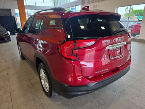 Used 2019 GMC Terrain SLE w/ Driver Convenience Package AWD/4WD image 10