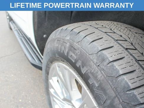 Used 2023 GMC Yukon XL Denali AWD/4WD image 14