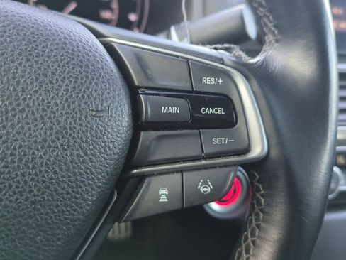 Used 2018 Honda Accord Sport image 23