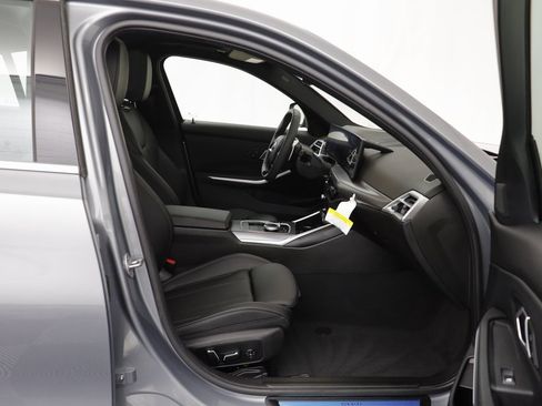 Certified 2025 BMW 330i xDrive Sedan w/ M Sport Package image 18