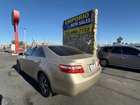 Used 2009 Toyota Camry image 3