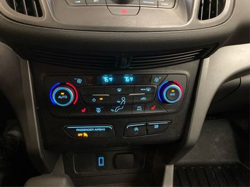 Used 2018 Ford Escape SE w/ SE Sync 3 Package image 30