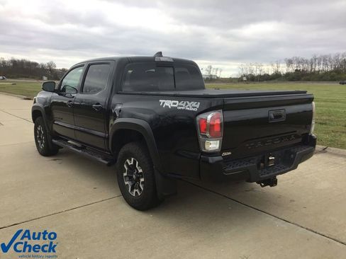 Used 2023 Toyota Tacoma TRD Off-Road w/ Advanced Technology Package image 6