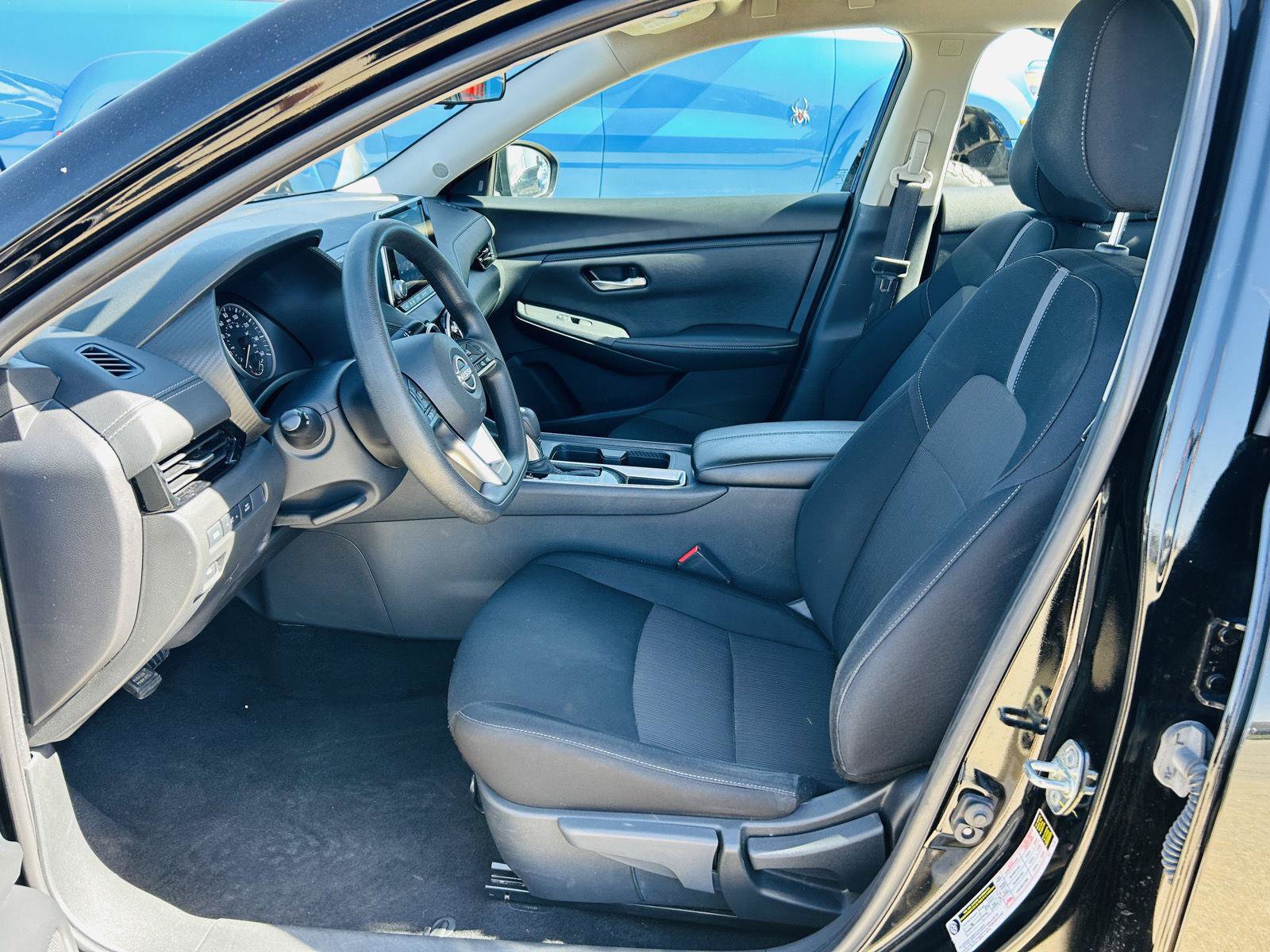Used 2024 Nissan Sentra SV FWD image 3