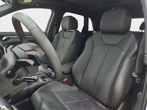 Certified 2025 Audi Q3 2.0T Premium Plus w/ Premium Plus Package image 18