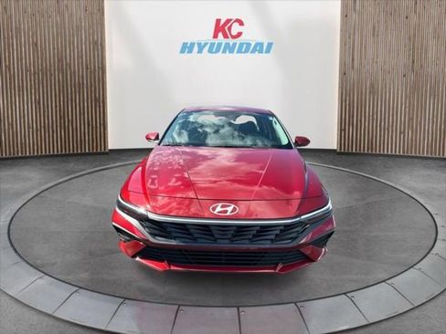 New 2025 Hyundai Elantra Blue image 8