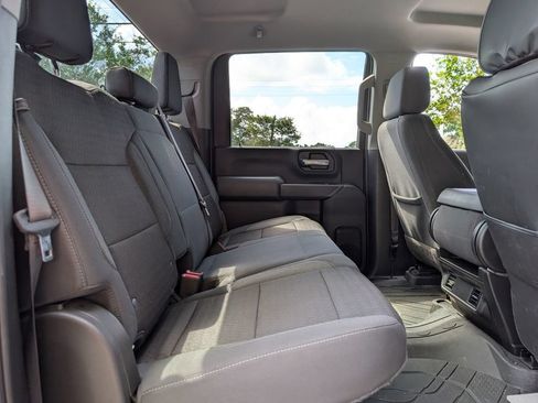 Used 2024 Chevrolet Silverado 2500 Custom w/ Custom Convenience Package AWD/4WD image 25