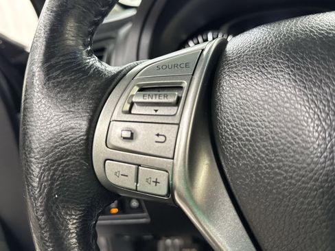 Used 2015 Nissan Altima 2.5 SL w/ Technology Package FWD image 37