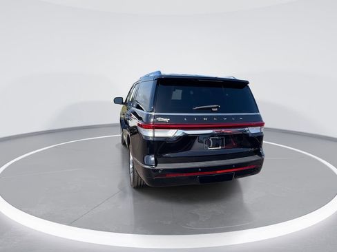 Used 2024 Lincoln Navigator Reserve AWD/4WD image 7