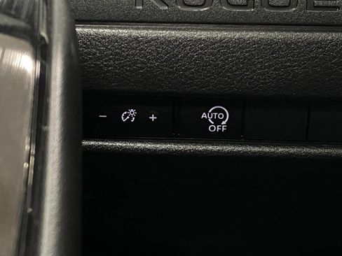 Used 2023 Nissan Rogue S AWD/4WD image 14