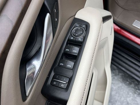 Certified 2021 GMC Yukon XL Denali w/ Denali Premium Package AWD/4WD image 10