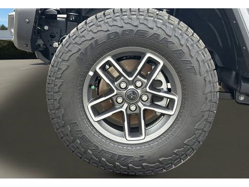 New 2026 Jeep Gladiator Mojave image 9