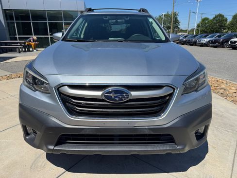 Certified 2021 Subaru Outback Premium AWD/4WD image 3