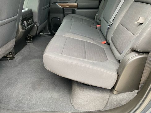 Used 2021 Chevrolet Silverado 1500 RST AWD/4WD image 16