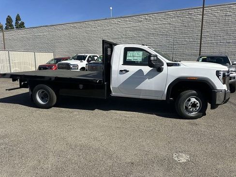 New 2026 GMC Sierra 3500 Pro w/ Fleet Convenience Package RWD image 3