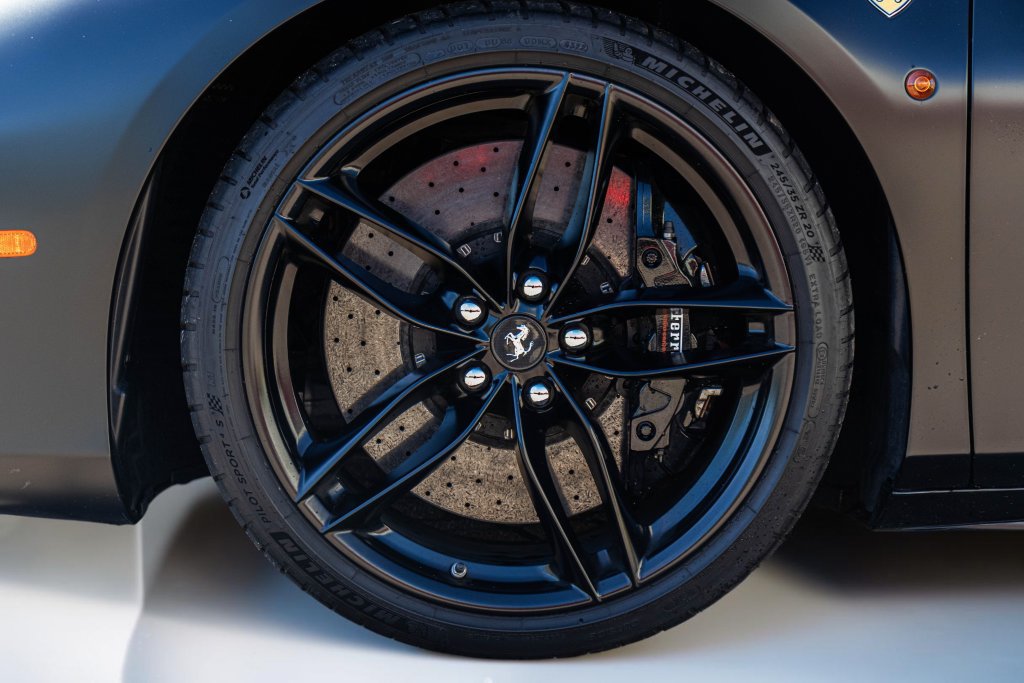 Certified 2018 Ferrari 488 GTB RWD image 63
