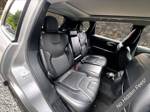 Used 2020 Jeep Cherokee Limited AWD/4WD image 20