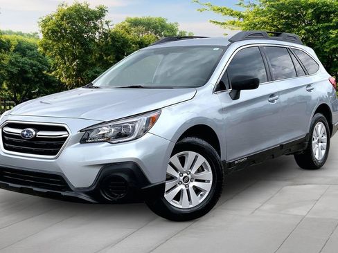 Used 2018 Subaru Outback 2.5i AWD/4WD image 1