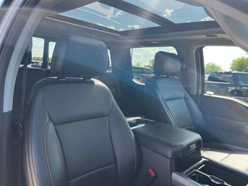 New 2026 Ford F250 Lariat w/ Black Appearance Package AWD/4WD image 25