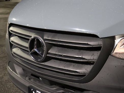 Used 2023 Mercedes-Benz Sprinter 2500 image 3