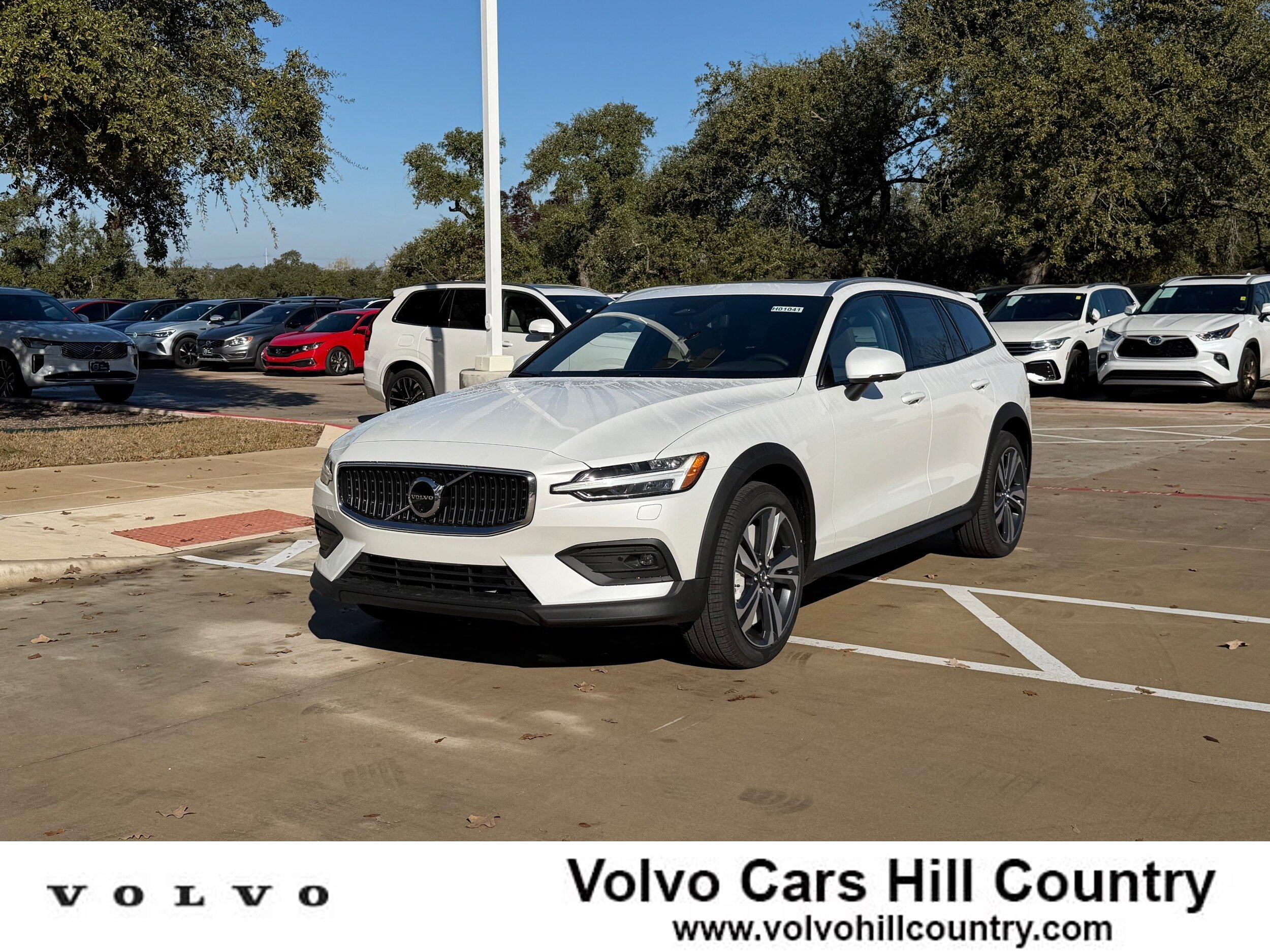New 2026 Volvo V60 B5 Cross Country Plus w/ Protection Package Premier AWD/4WD image 1